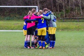 Bild 67 - B-Juniorinnen TSV Gnutz o.W. - SV Henstedt Ulzburg II : Ergebnis: ca. 5:0